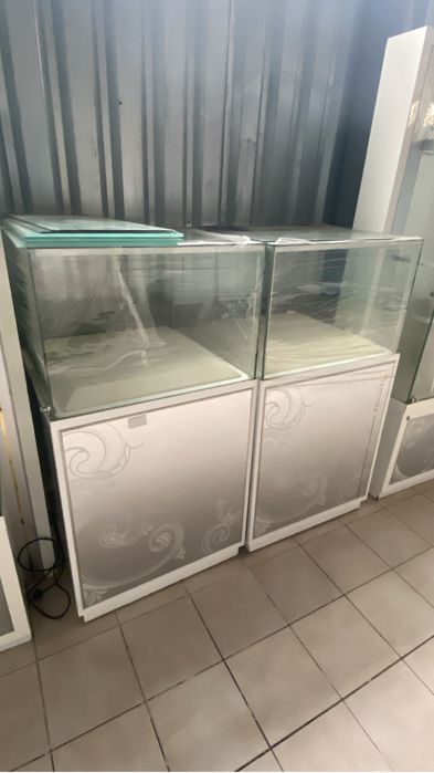 Ветрины в отличном состояни