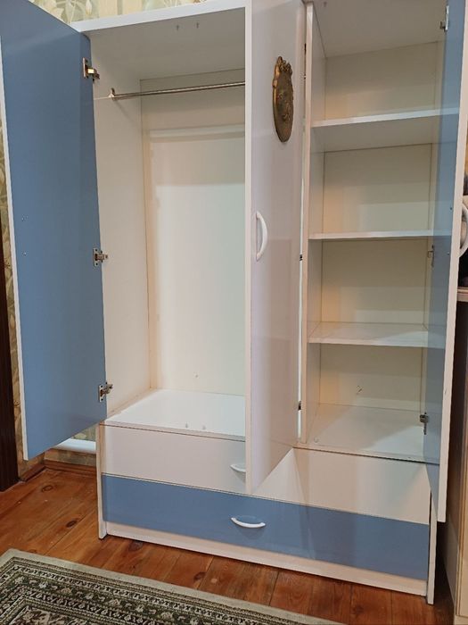 Шкаф детский состояние идеальное