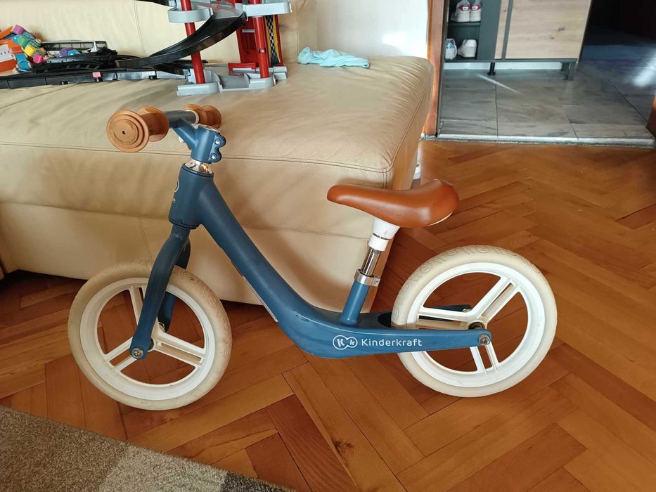Детско баланс колело KinderKraft Fly plus