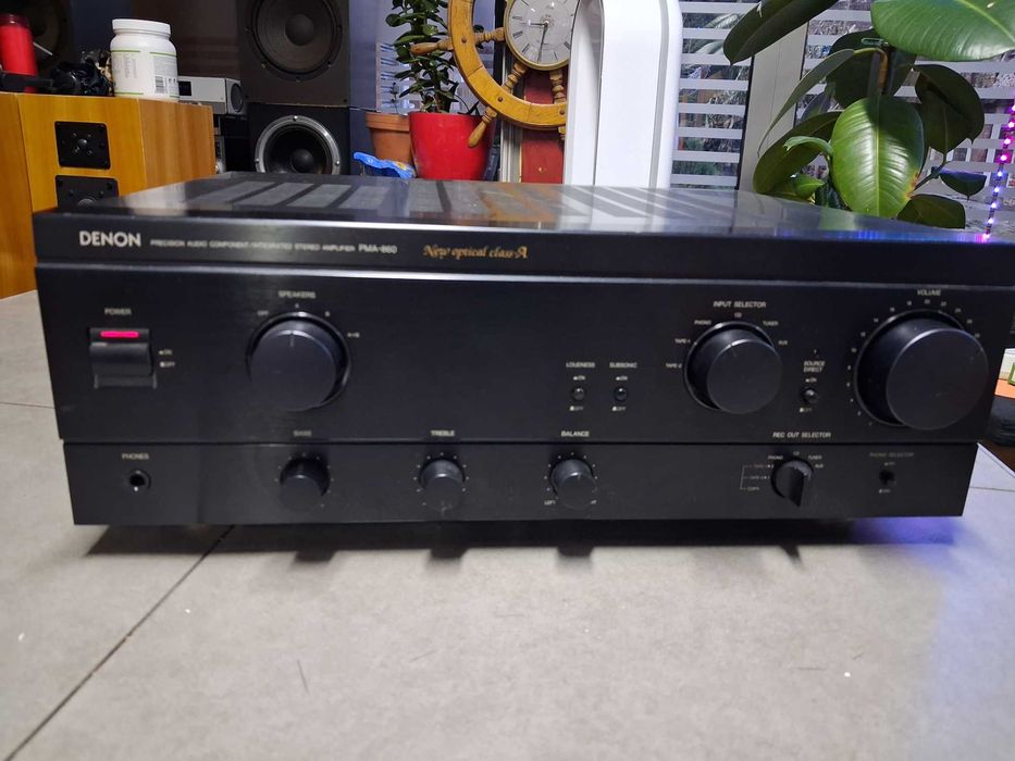 Denon PMA-860 stereo amplifier