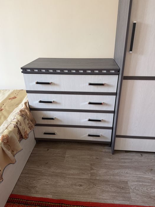 Продается гарнитур