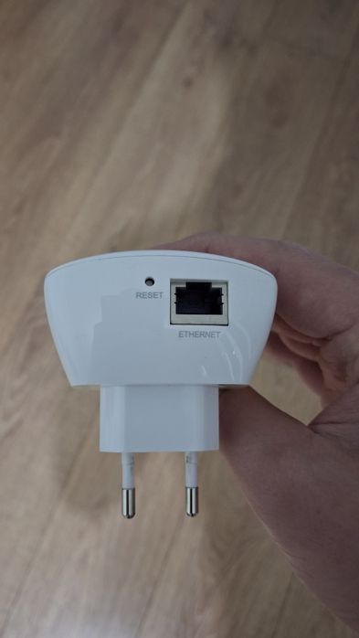 Усилитель интернет-сигнала TP-LINK TL-WA850RE