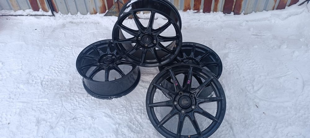 Продам комплект дисковые привозные на 17