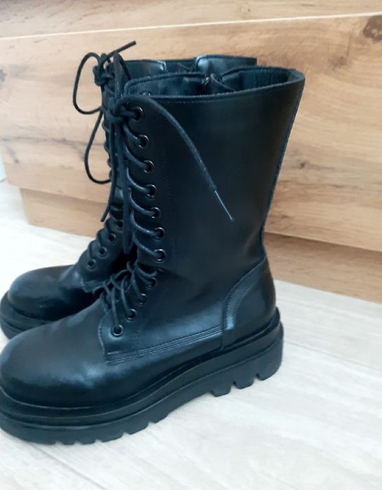 Продам 3 пары обуви 37 размера