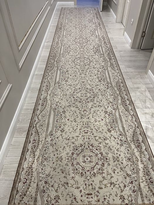 Продается ковер для коридор