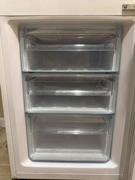 Продам холодильник samsung