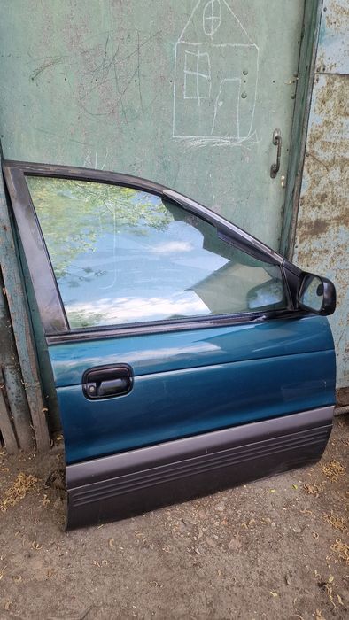 Митсубиси RVR 95г.в.Продам Двери