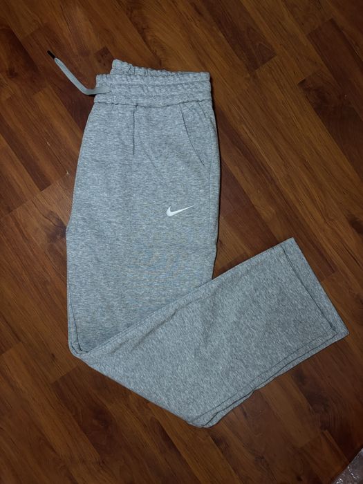 Трико nike прямого кроя,однотонный