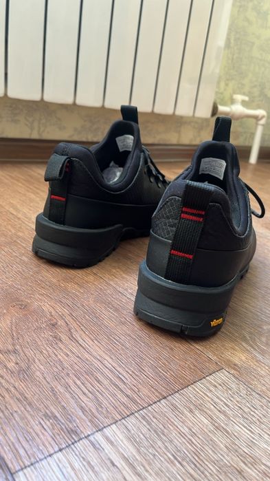 Оригинал Кроссы The north face