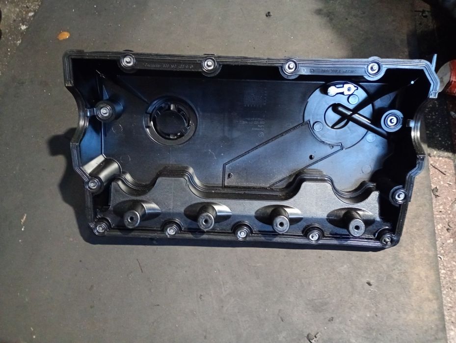 Capac culbutori capac chiulasa tacheti vw 1.9tdi bkc bxe bxf bru bjb