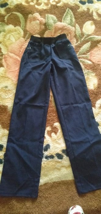 Продам Школьную форму