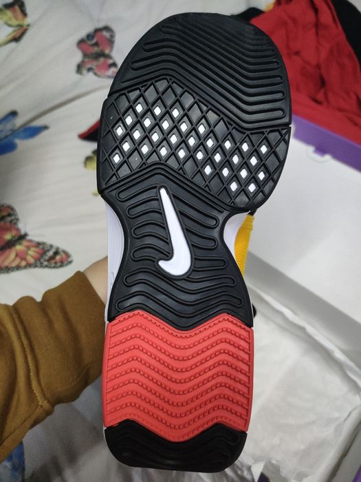 Продам кроссовки Nike оригинал