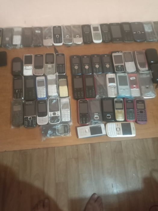 Продаю телефоны нокиа орегенал