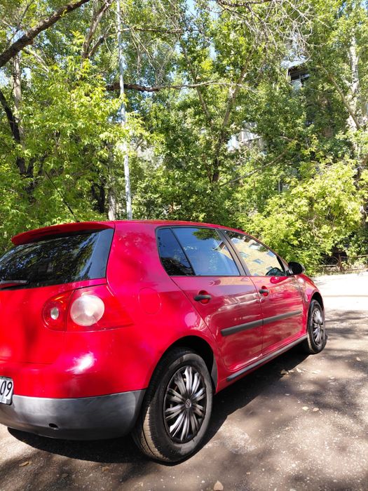 Продам Volkswagen Golf недорого