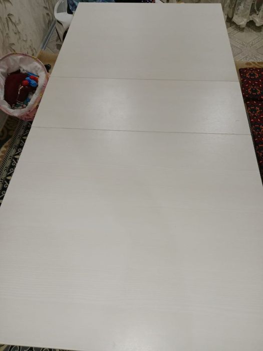 Продам стол за 20000 тг