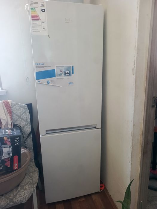 Холодильник beko