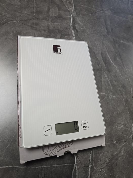 *НОВА* Кухненска везна 0-5кг