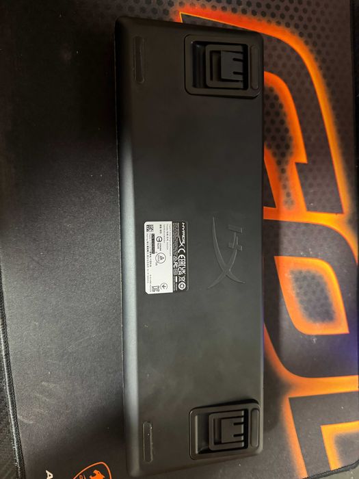 Геймърска клавиатура - HyperX alloy origins 65