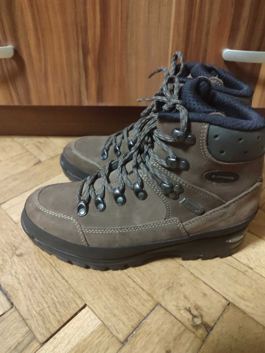 Туристически обувки LOWA 39 Gore Tex