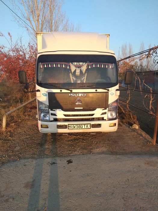 Isuzu 5t sotiladi