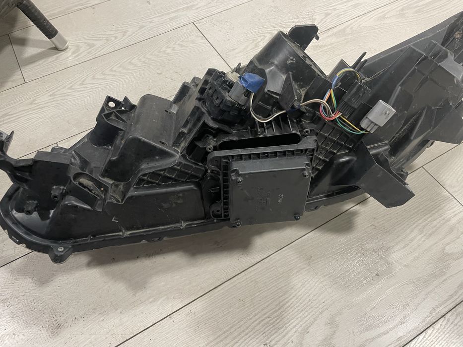 Десен фар mitsubishi eclipse