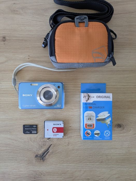 Sony Cybershot DSC-W220 УНИКАЛНИ СНИМКИ Дигитален Фотоапарат в Отлично състояние