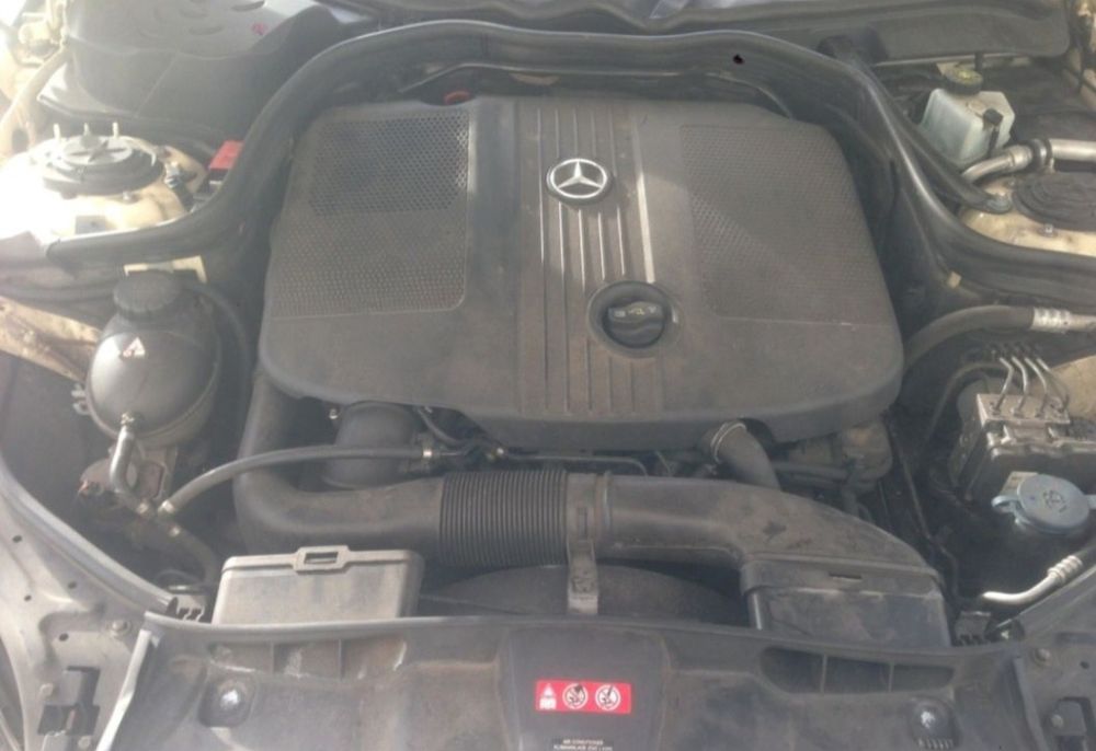 Motor mercedes om 651