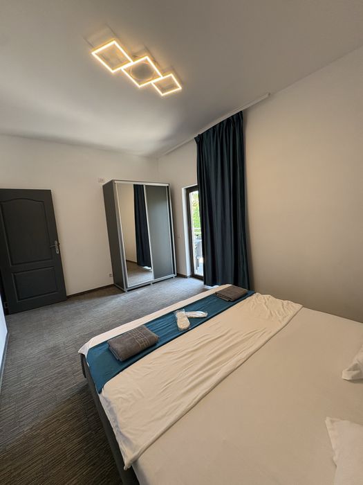 Cazare Apartamente in VILA CU PISCINA