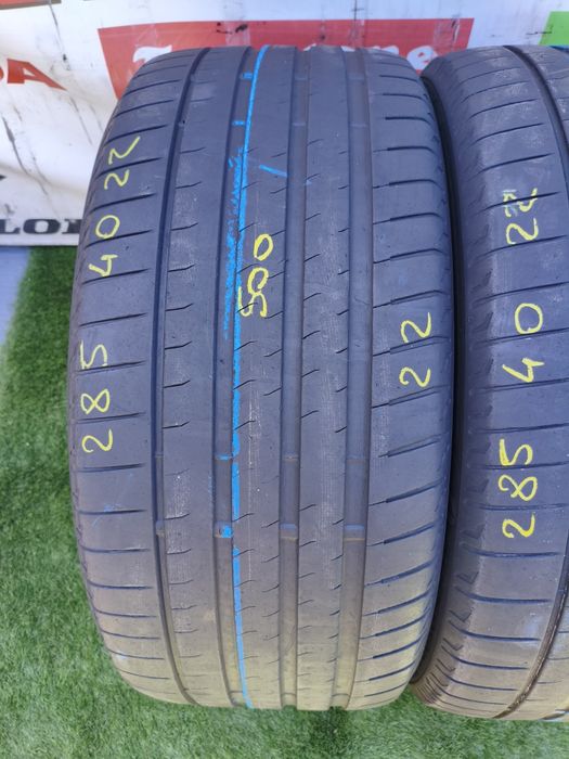 285 40 22 Bridgestone