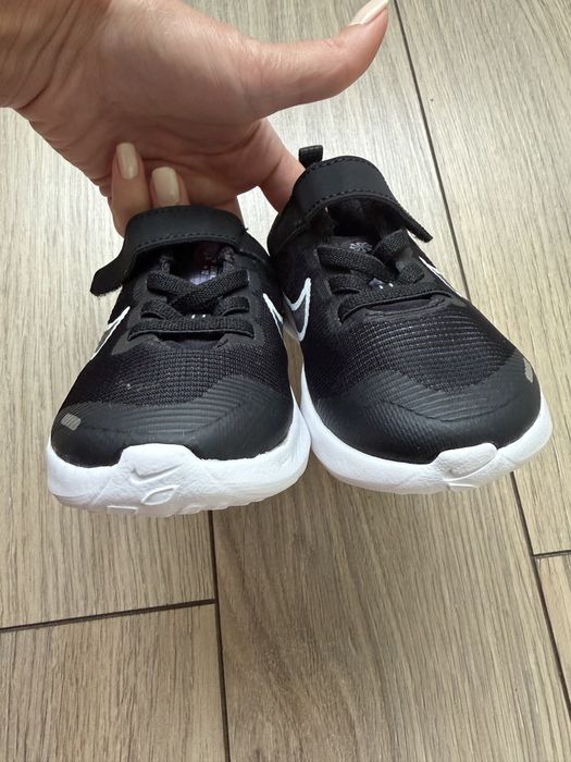 Pantofi sport Nike, copii, marime 22
