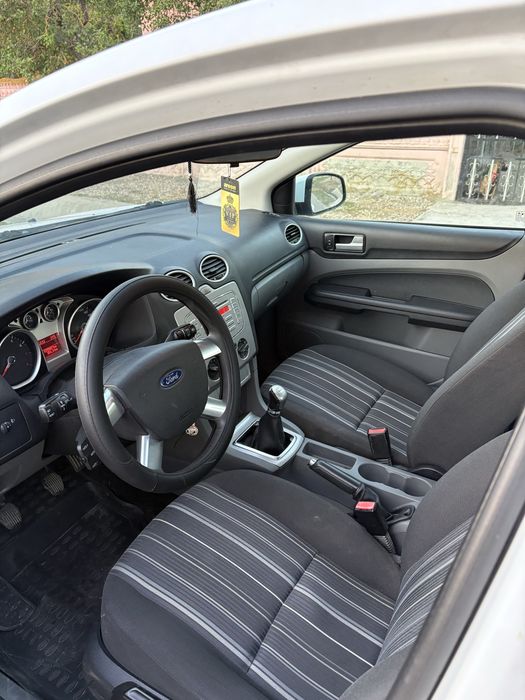 FORD Focus 2009 — imagine 5