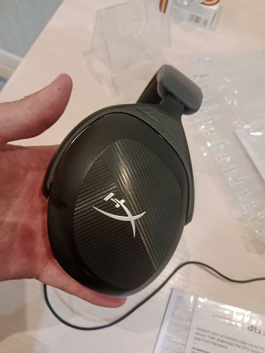 Монитор Xiaomi, клавиатура HyperX, мышь Razer, микрофон Fifine