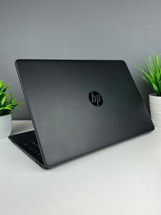 Ноутбук Hp AMD Ryzen 5 5-поколение, 8 ГБ/SSD отсутствует