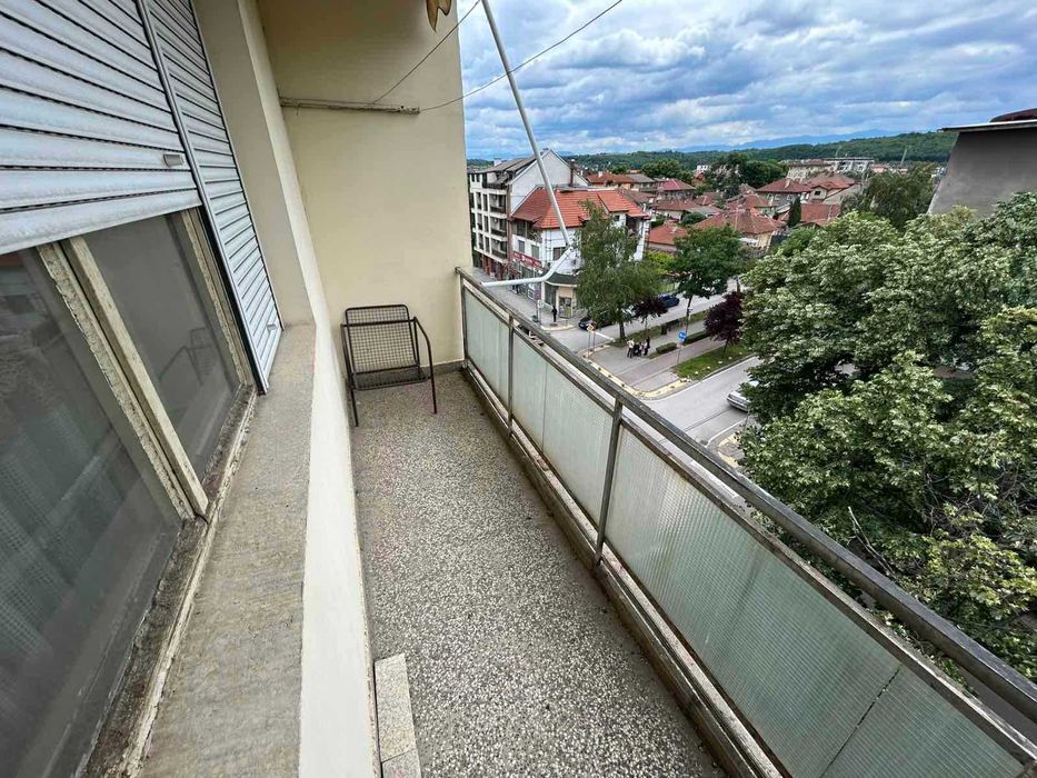 Продава се Двустаен апартамент в Монтана, Идеален център - 73 кв.м за 1370 €/кв.м - Снимка #2