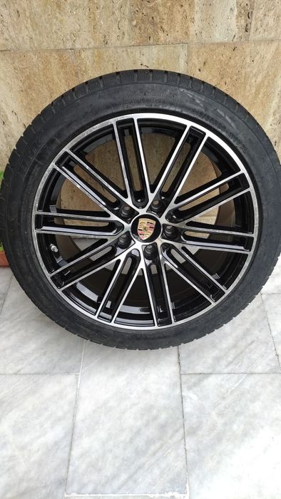 Джанта със зимна гума Porsche panamera 20'