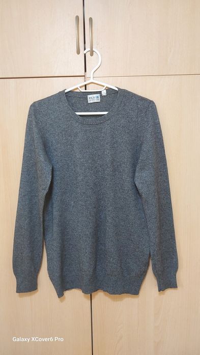 пуловер BLUE MOTION. 45%кашмир, 55% коприна.размер S