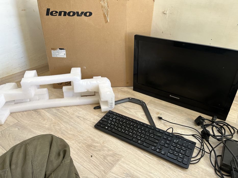 Lenovo компютер новы