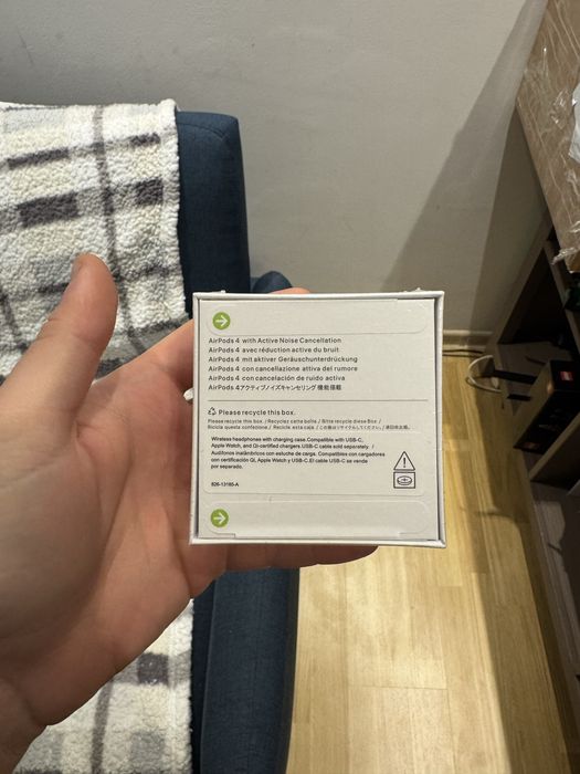 Casti generatia 4 wireles bluetooth