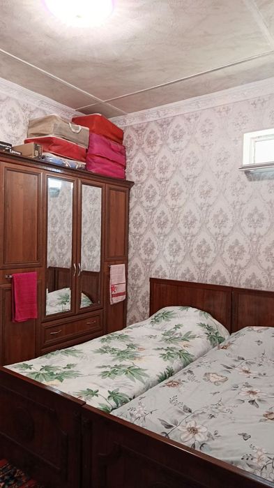 Келесда уй сотилади 2 сотик 5 хона нархи 75000$ келишамиз