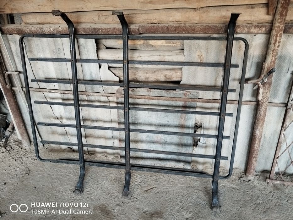 Mashina uchun bagajnik