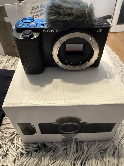 Sony ZV-E10 ca nou
