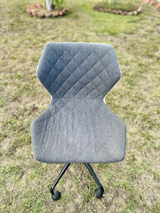 Детски стол за бюро