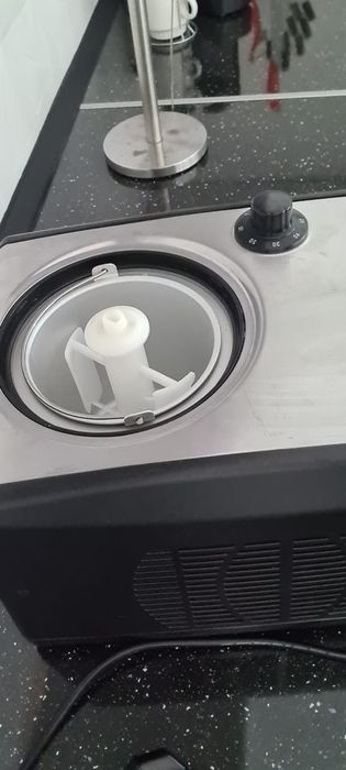 Masina de facut înghețată Steba