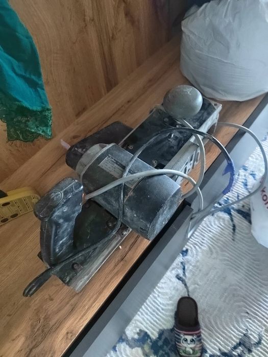 Рубанка электрическая