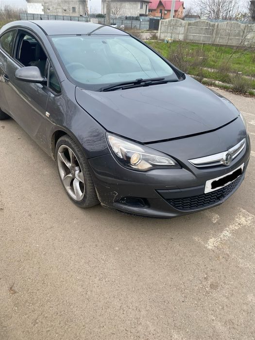 Piese Opel Astra J GTC