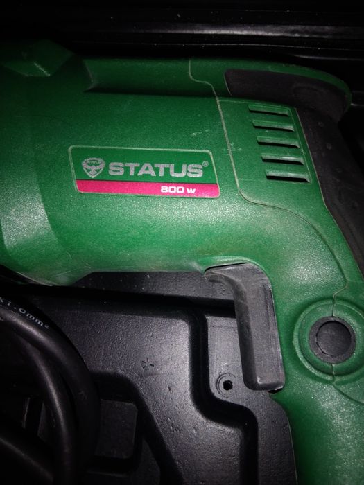 Ciocan rotopercutor și mașină de găurit