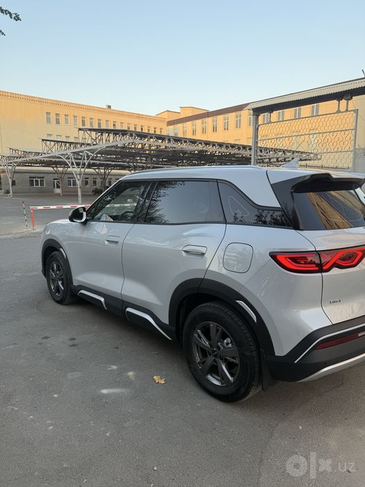 BYD Yuan Up гибрид