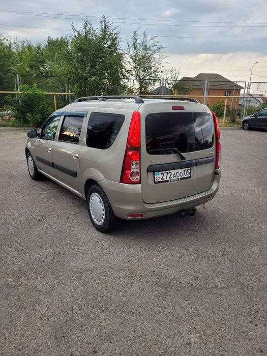 Продам Lada Largus