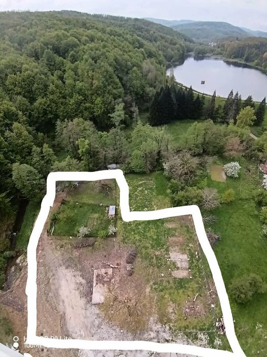Продава, заменя УПИ 2300кв.м 5 броя съседни парцела  2.4км.от център