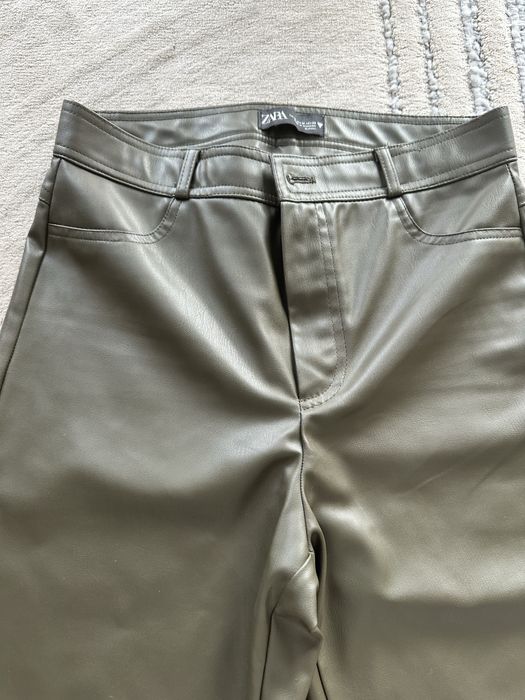 Pantaloni dama Zara piele ecologica